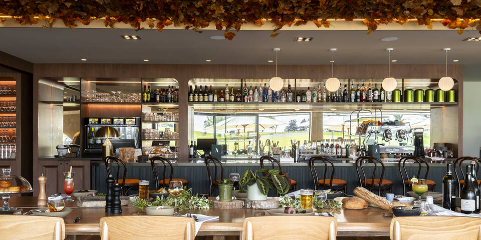 restaurant