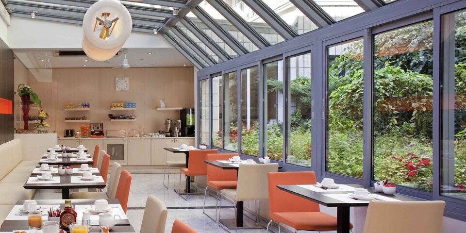 restaurant