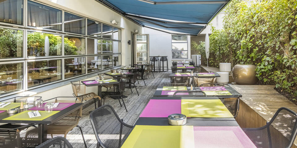 restaurant