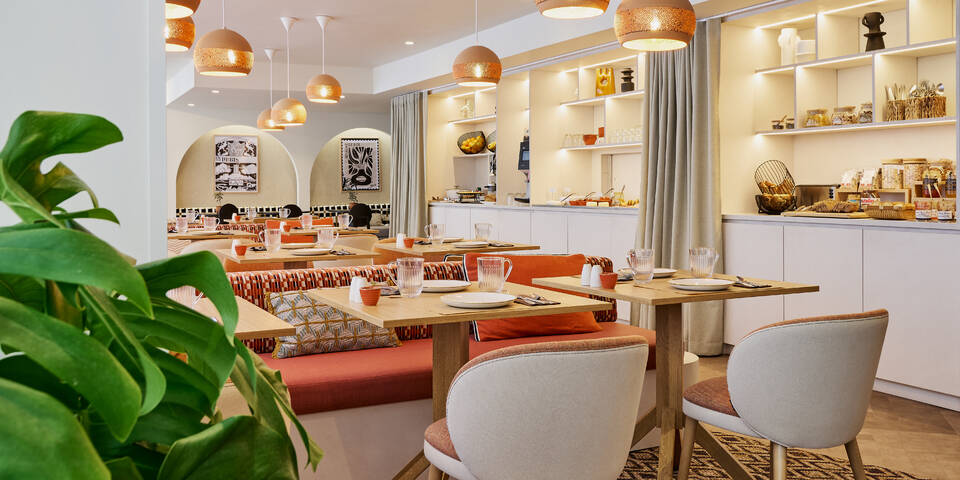 restaurant