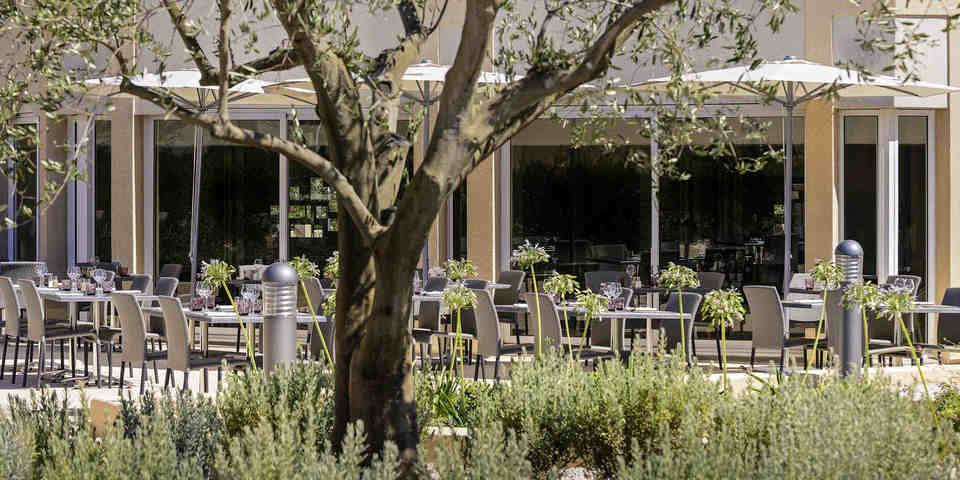 restaurant