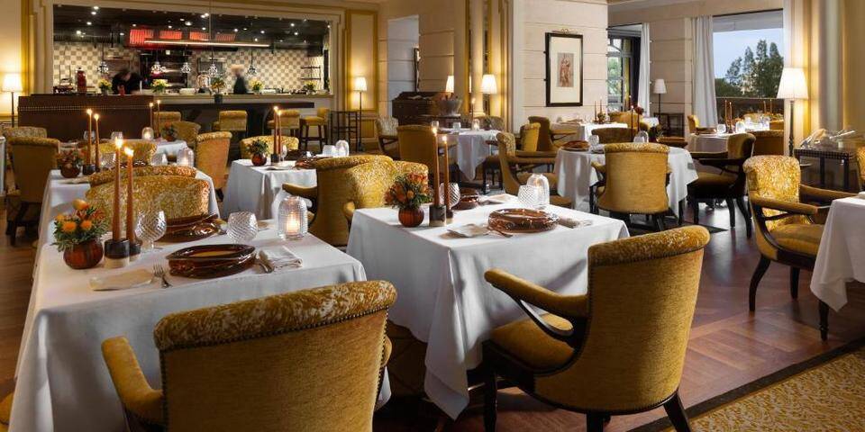 restaurant
