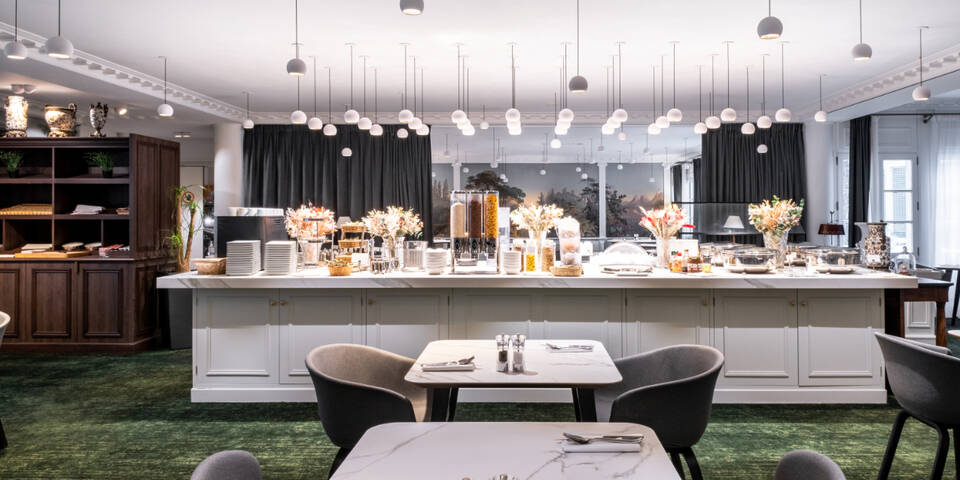 restaurant