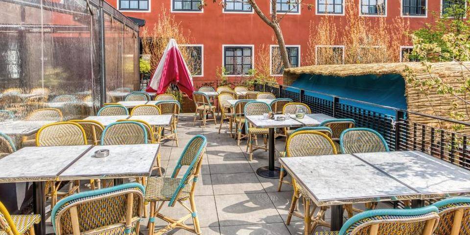 restaurant
