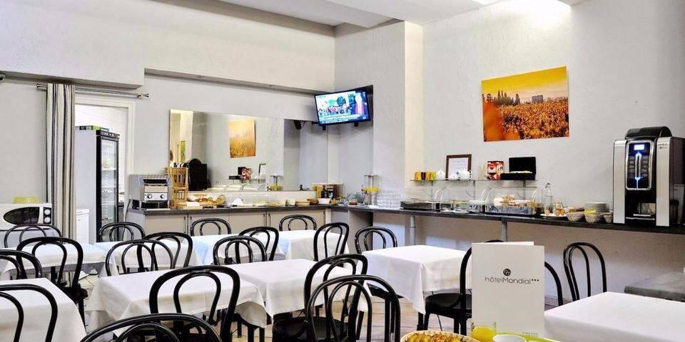 restaurant