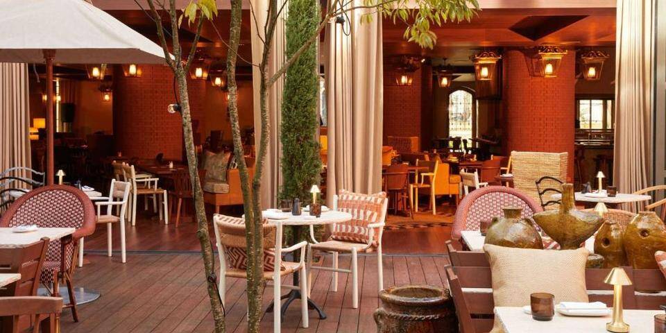 restaurant
