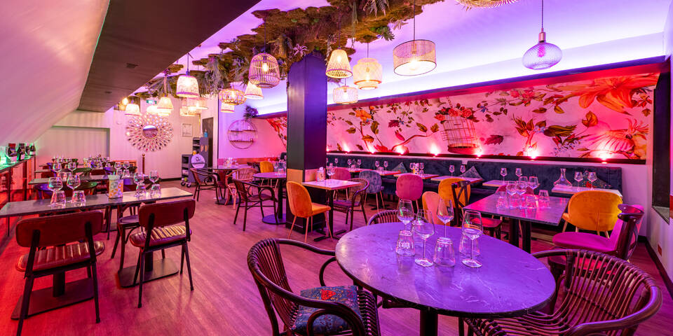 restaurant
