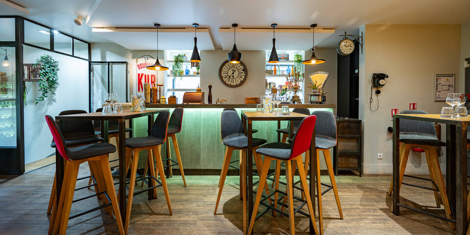 restaurant