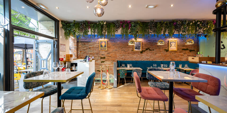 restaurant