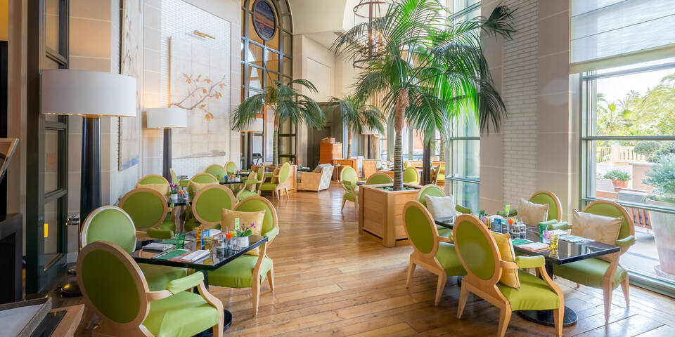 restaurant