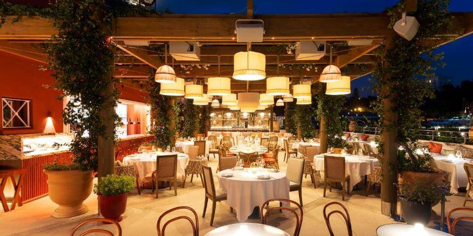 restaurant