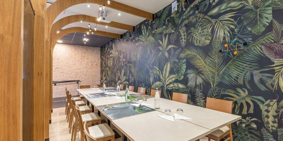 restaurant