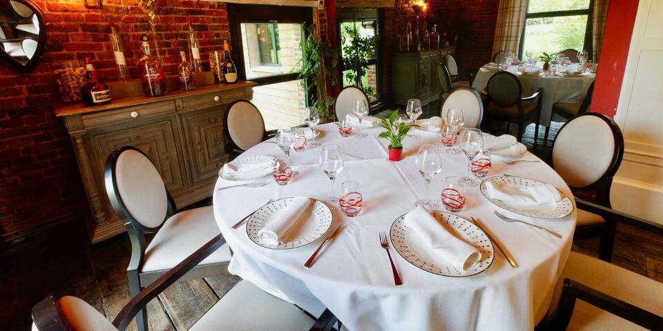 restaurant