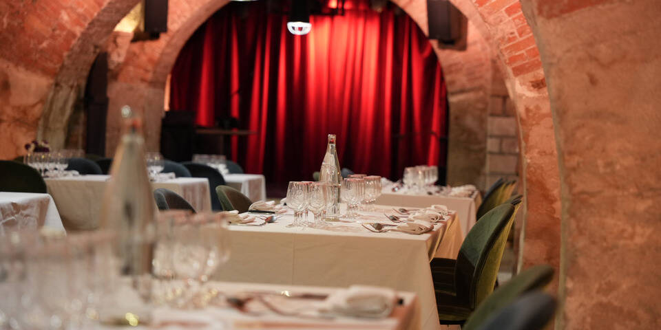 restaurant