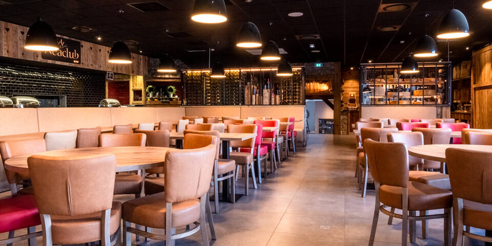 restaurant