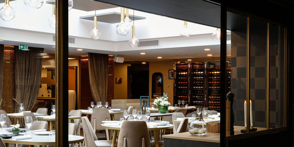 restaurant