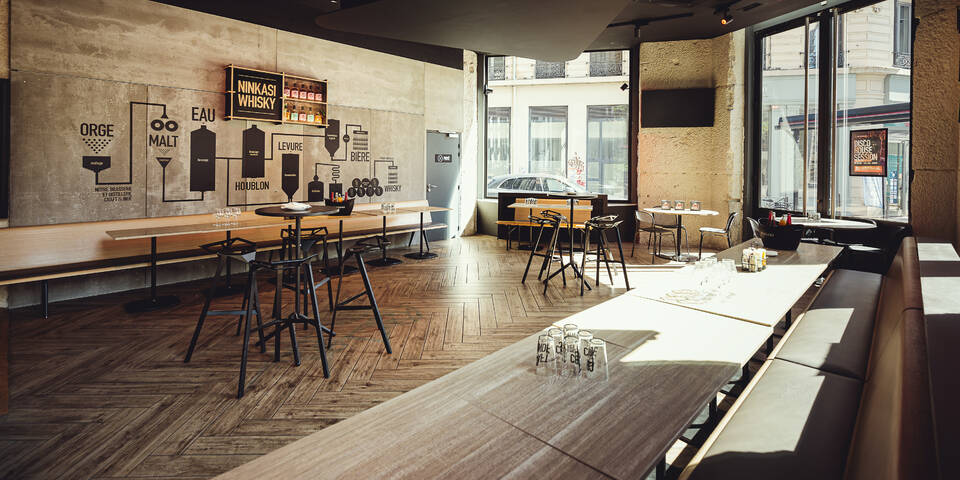 restaurant