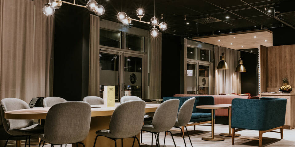 restaurant