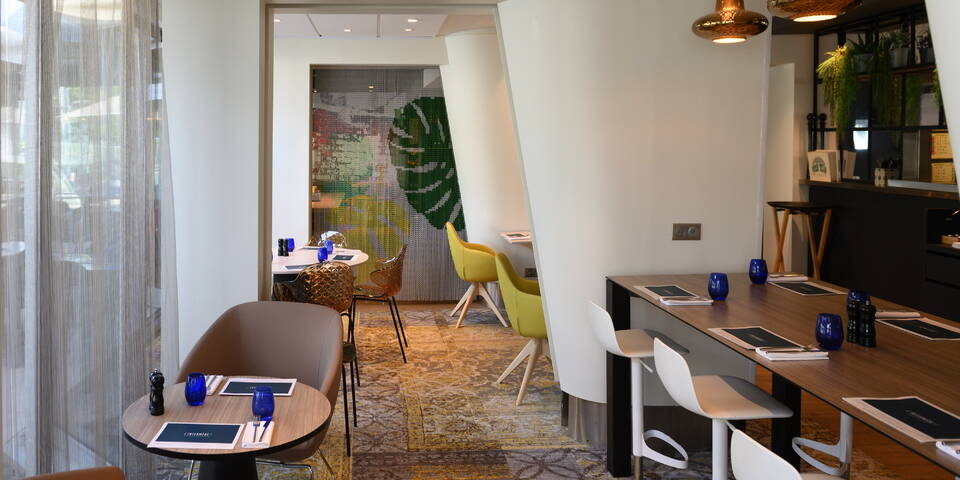 restaurant