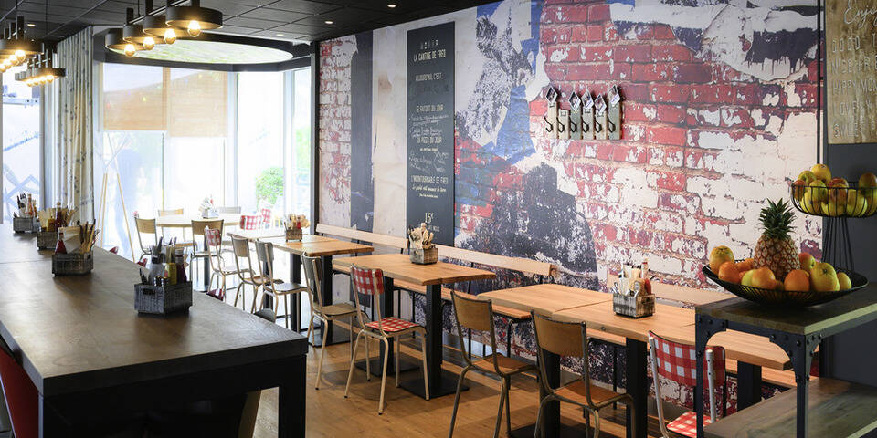 restaurant