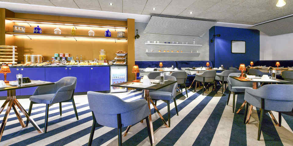 restaurant