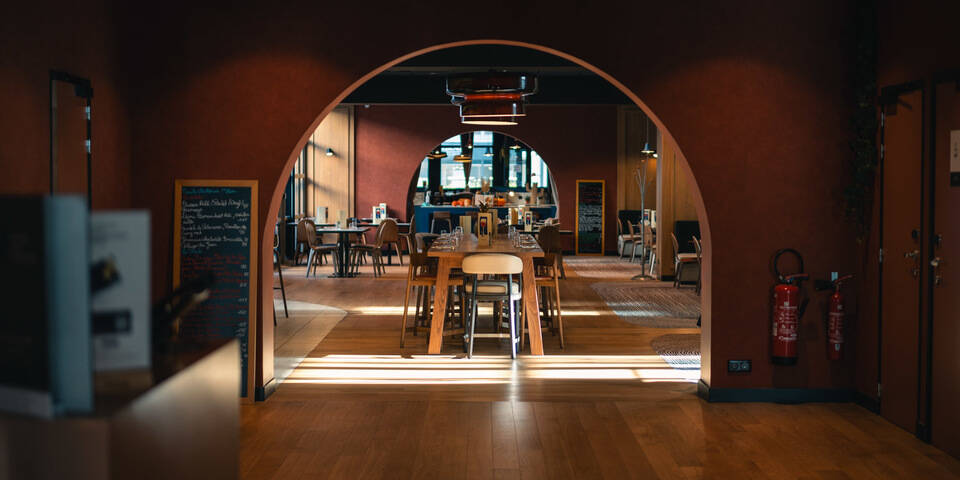 restaurant