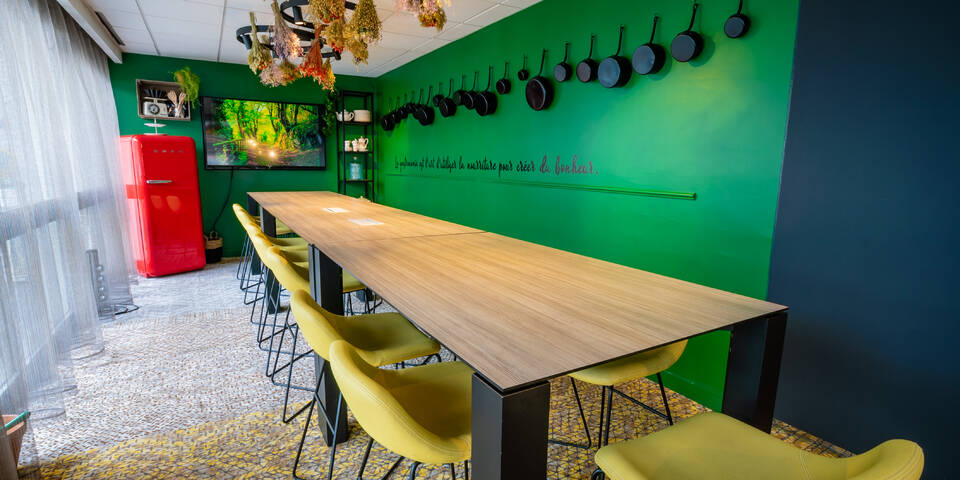 restaurant