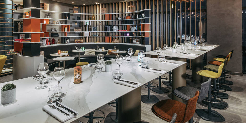 restaurant