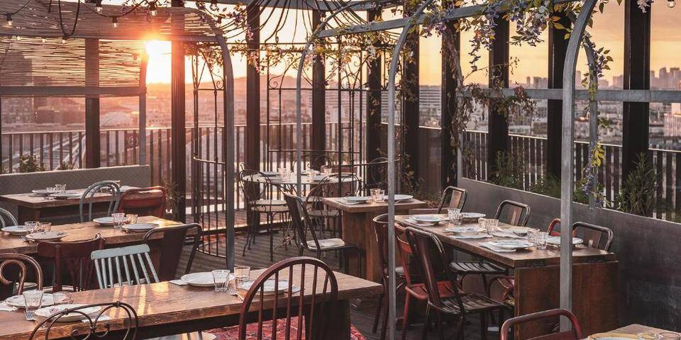 restaurant