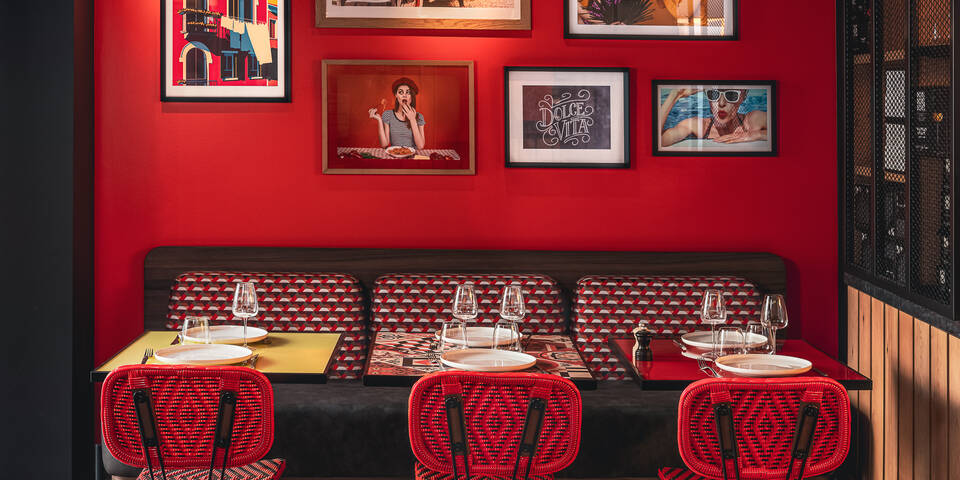 restaurant