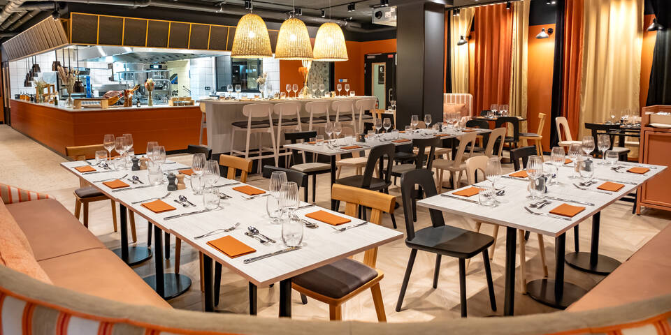 restaurant