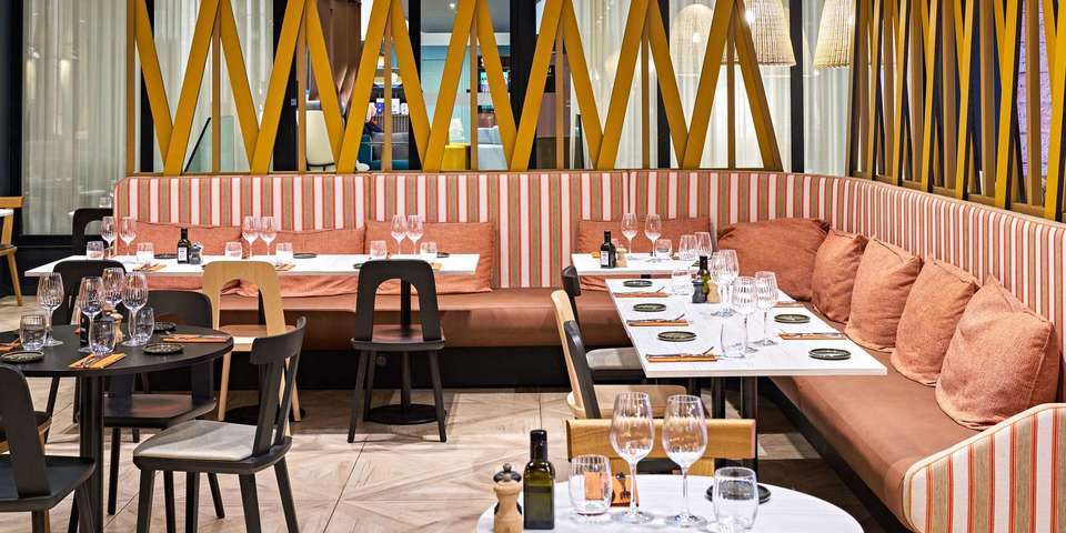 restaurant