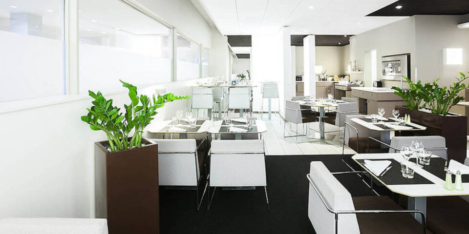 restaurant