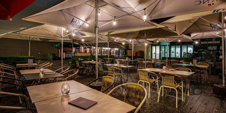 restaurant