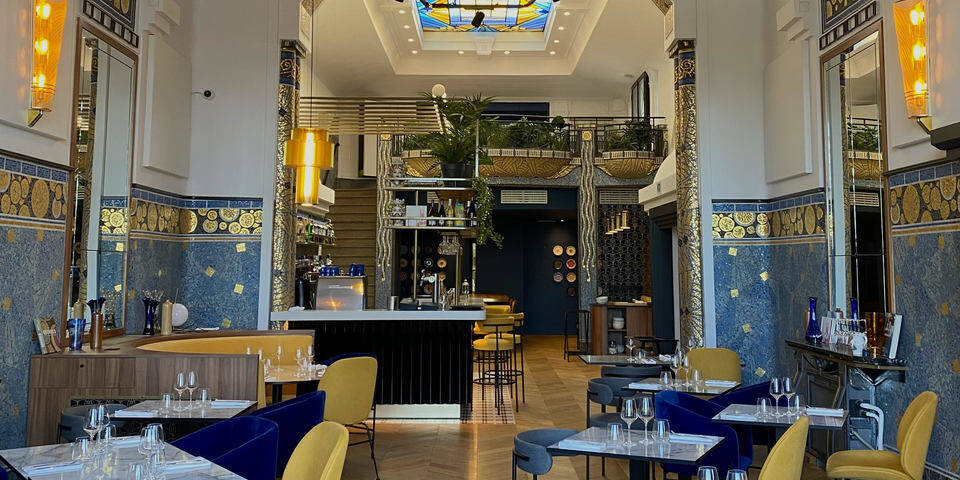 restaurant