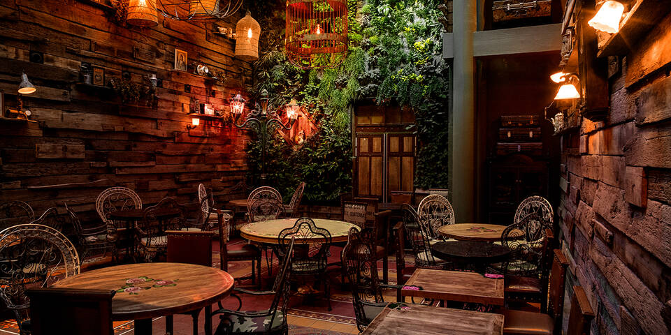 restaurant