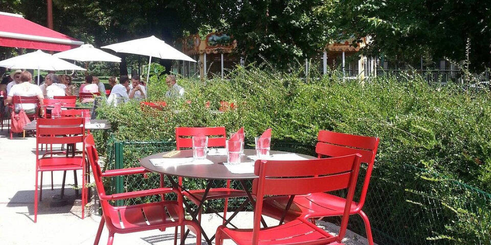 restaurant