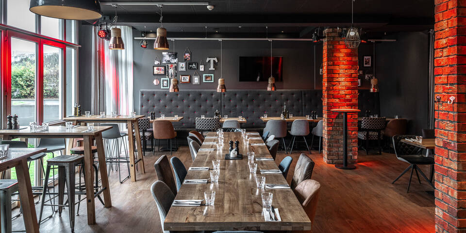 restaurant