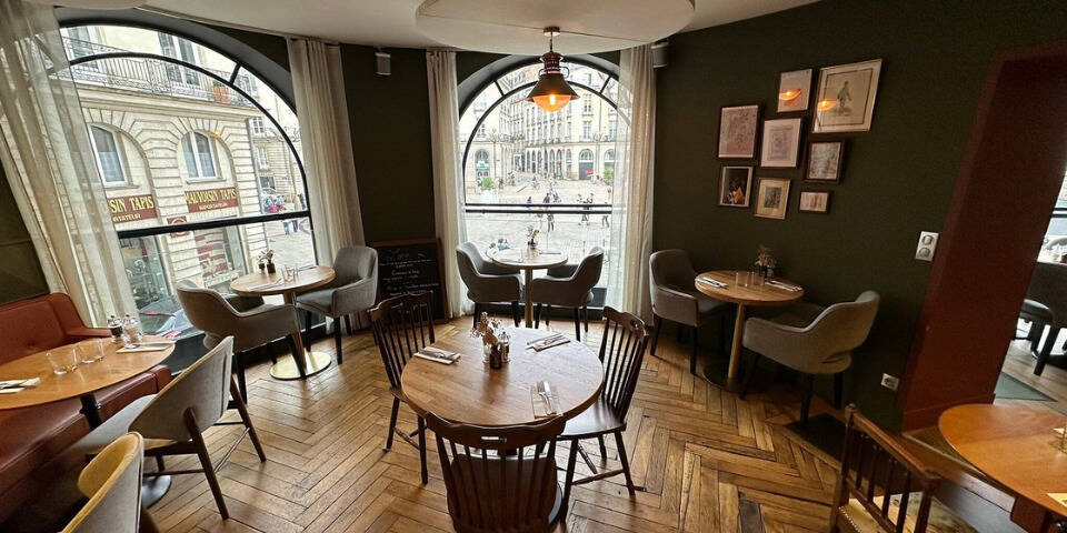 restaurant
