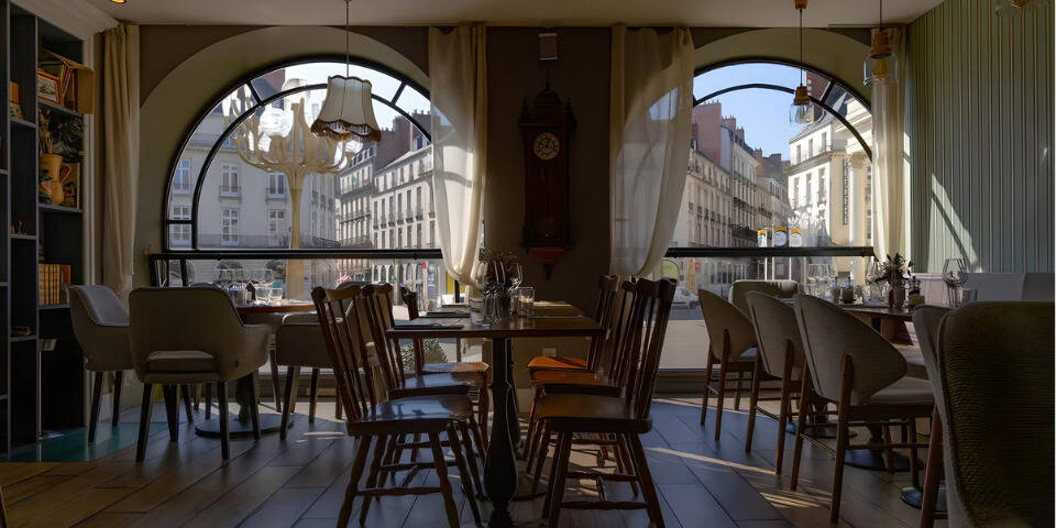 restaurant