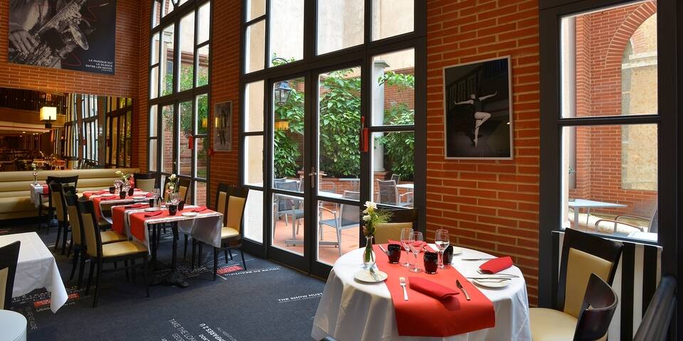 restaurant