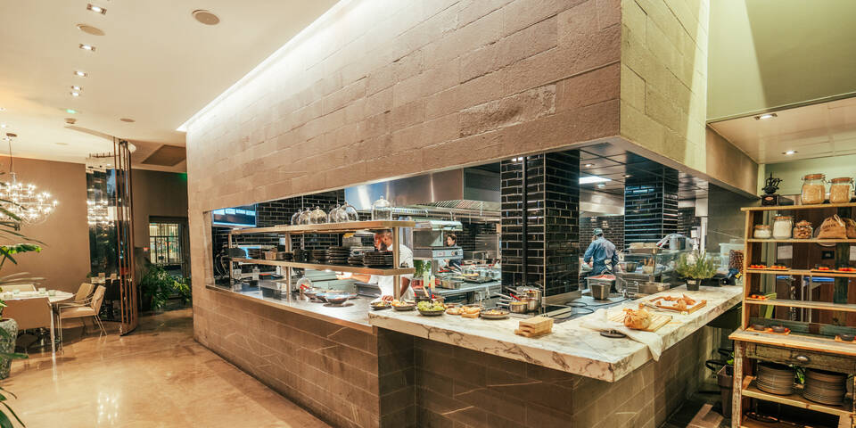 restaurant