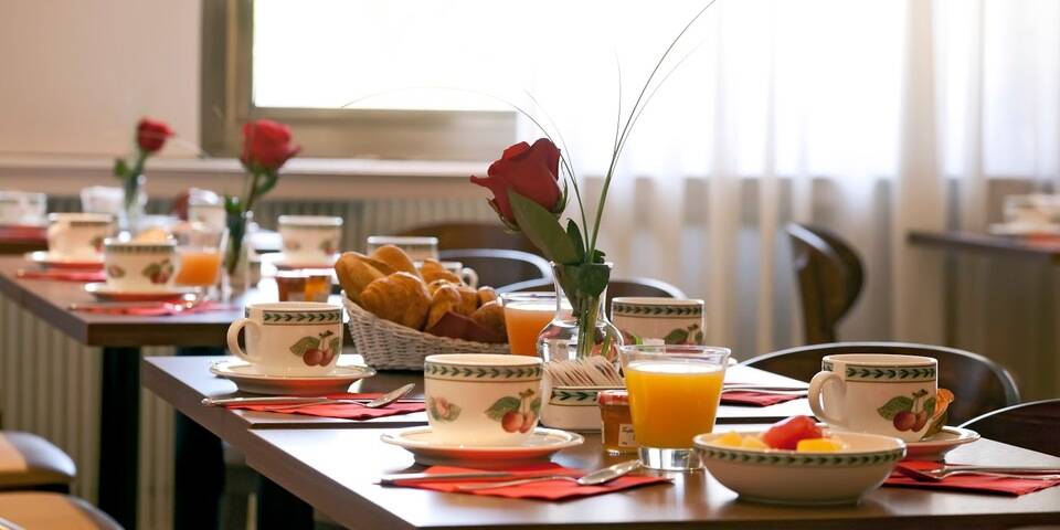 restaurant