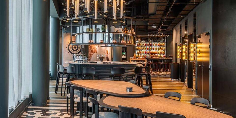 restaurant