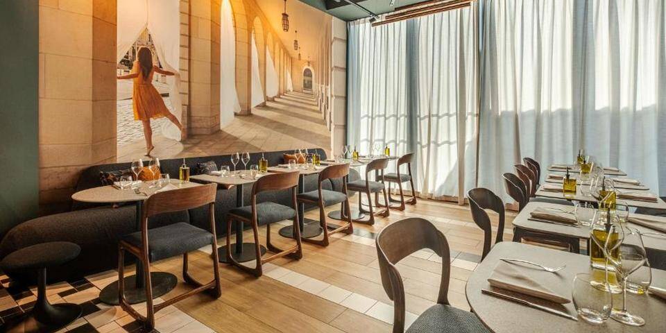 restaurant