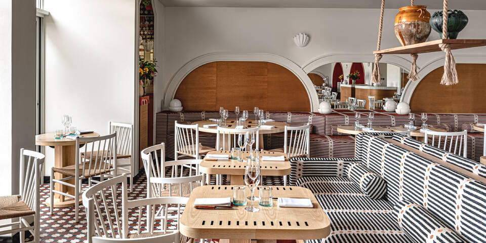 restaurant