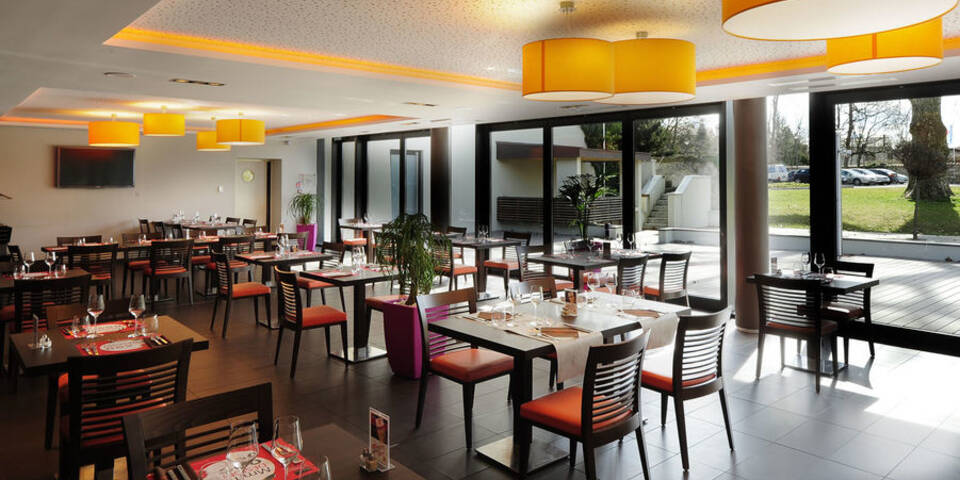 restaurant