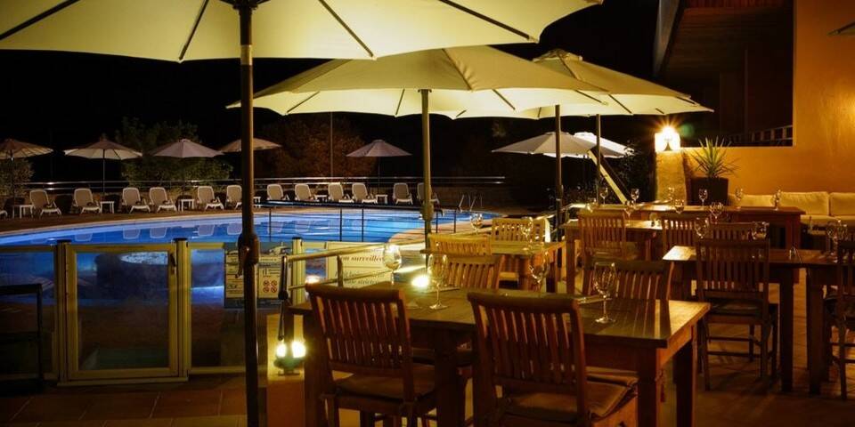 restaurant
