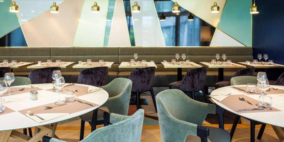 restaurant
