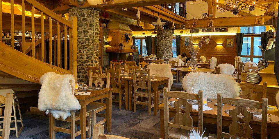 restaurant